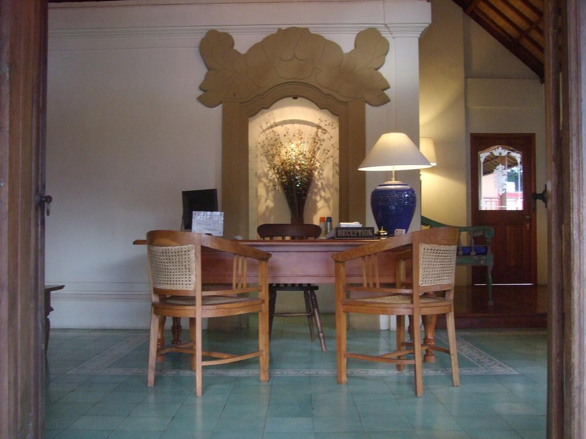 Strawberry Hill & Restaurant हॉलिडे पार्क